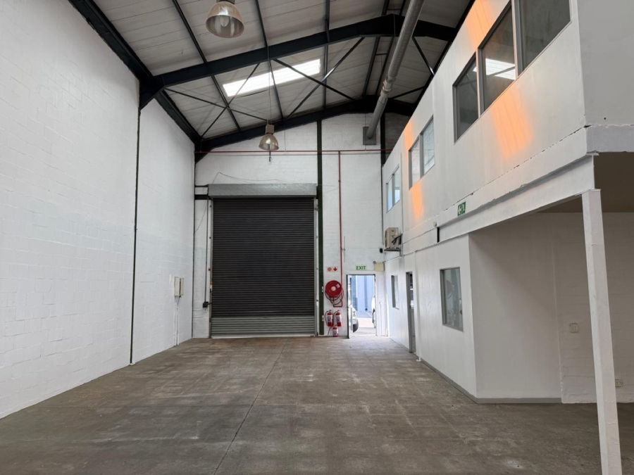 To Let Commercial Property for Rent in Maitland Western Cape